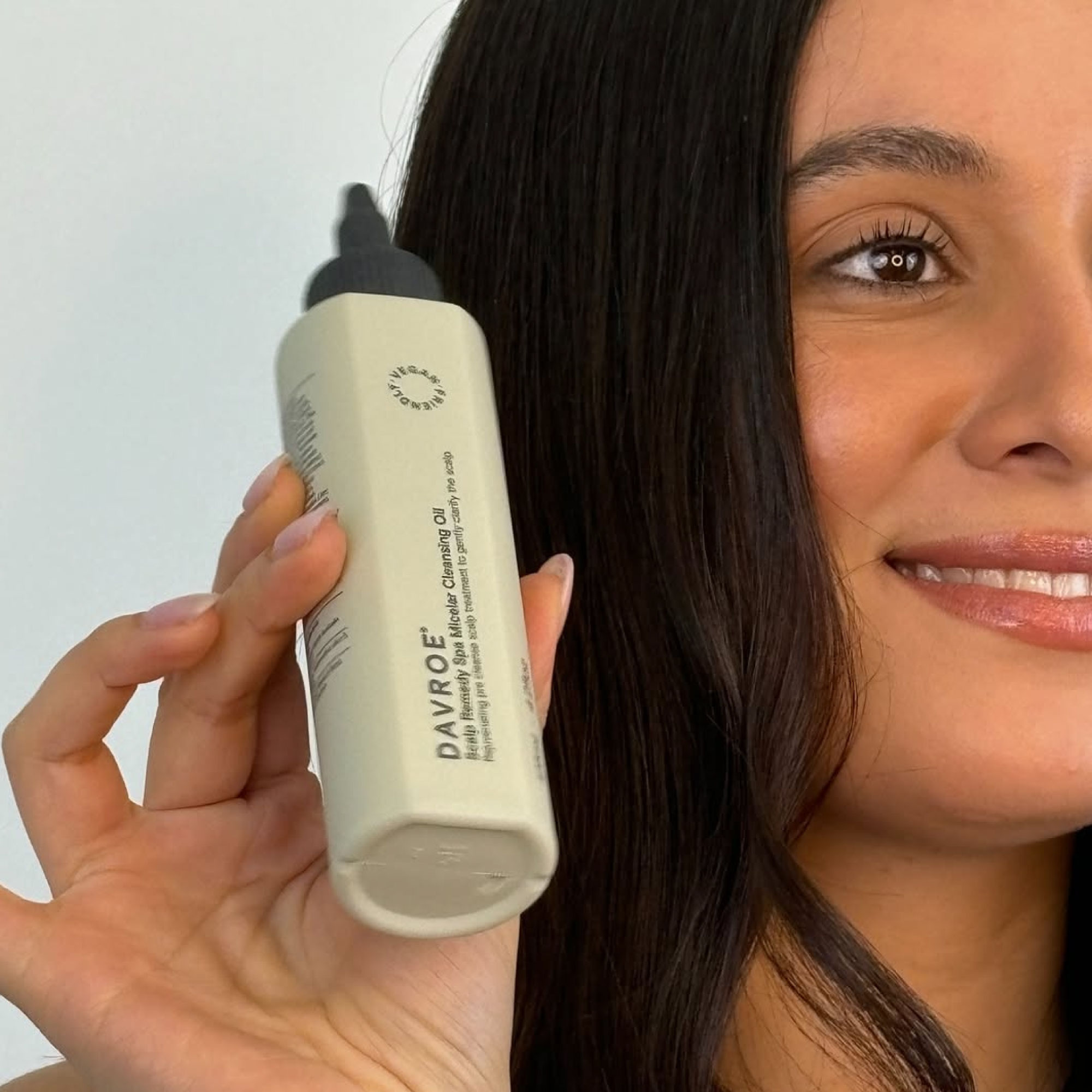 /storage/gallery/product/119/42.scalp-remedy-cleansing-oil-3.jpg