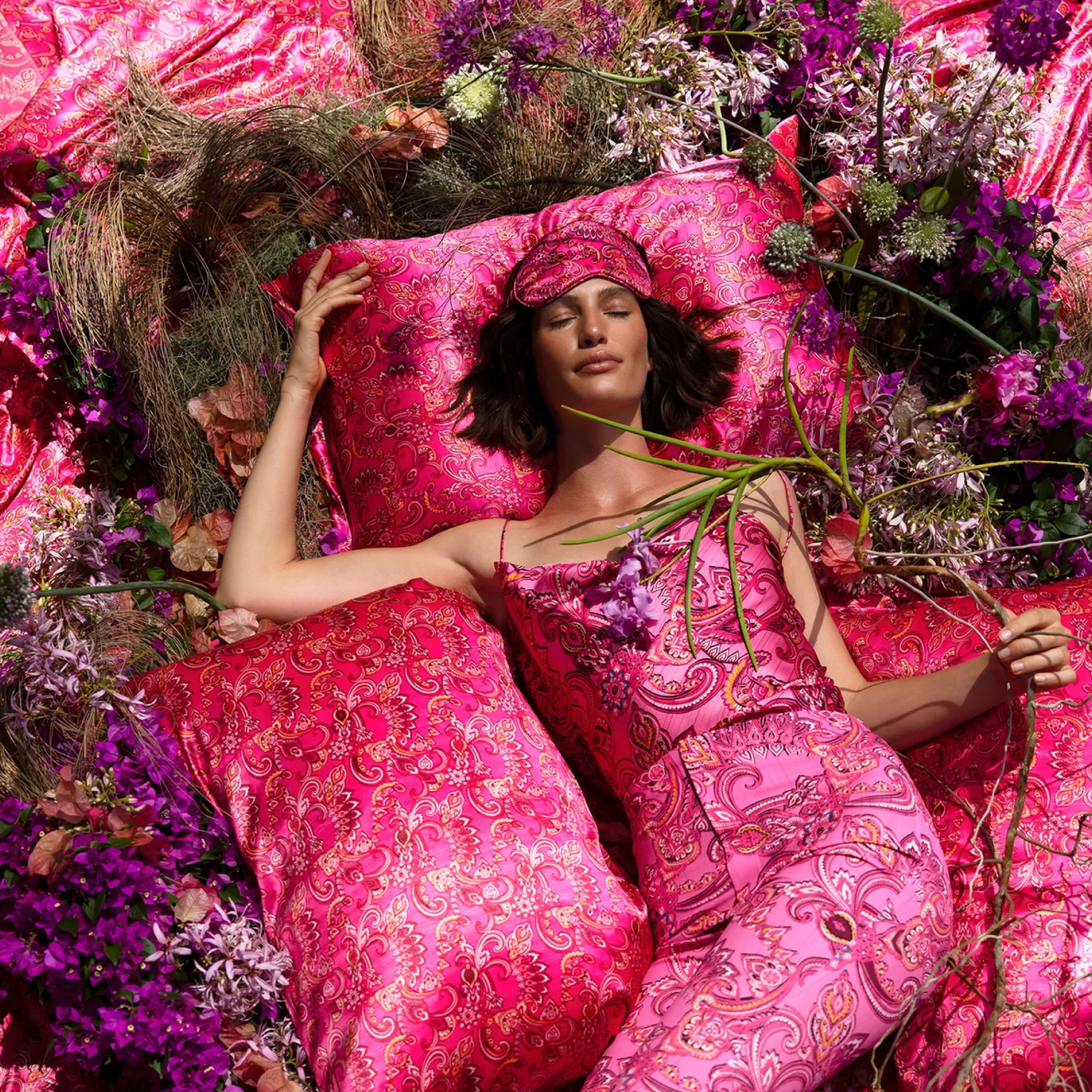 /storage/gallery/product/152/6.spring-paisley-5.jpg