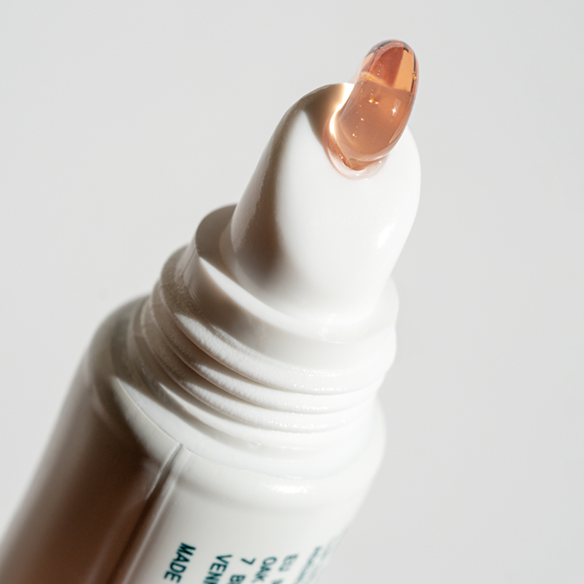 /storage/gallery/product/46/16.Lip-Serum-5.jpg